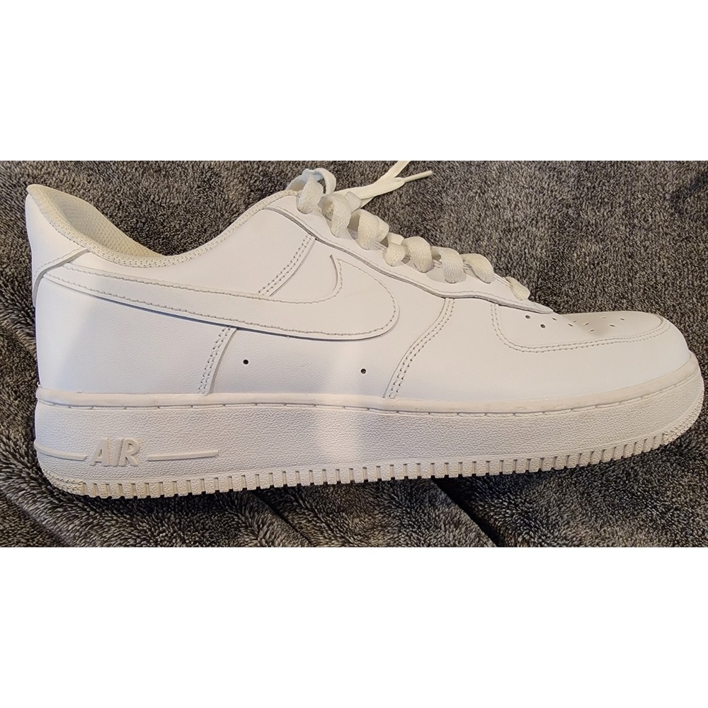 Nike Air Force 1 Low- Mens Sz 10– Triple White CW2288-111 Super Clean